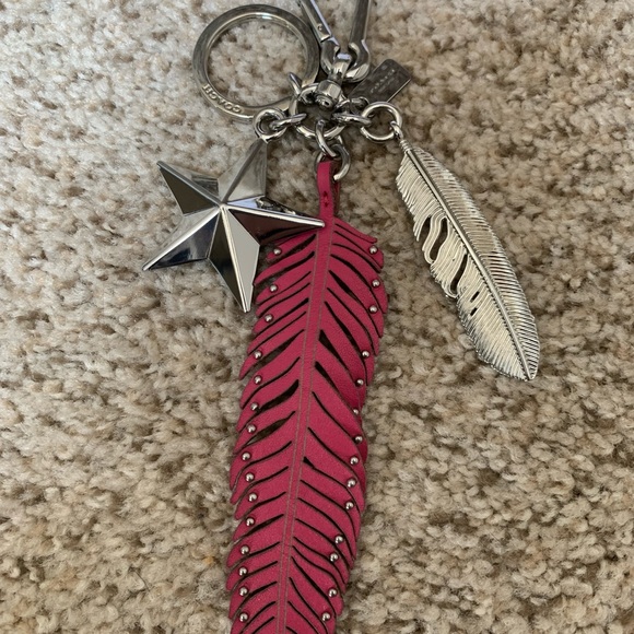 Coach Star Feathers Leather w/Studs Key Chain Pink - Picture 2 of 3